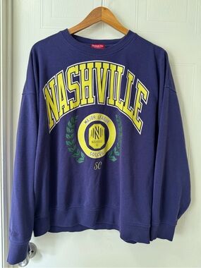 Mitchell & Ness Navy Crewneck Sweatshirt with Yellow Nashville Graphic